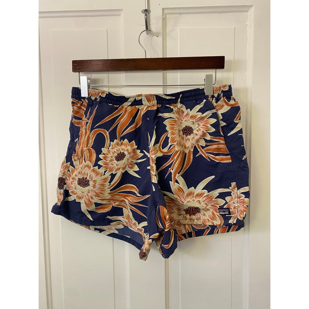 Patagonia Outdoor Hiking boating Blue Orange Floral Baggies Shorts Wm medium